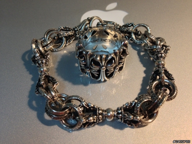 屬於自己的小小奢華...Chrome Hearts 戒指