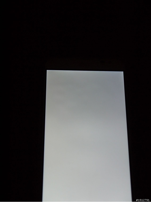 LG G PRO 螢幕這樣子算是瑕疵嗎?
