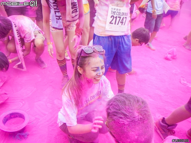 【採訪】The Color Run彩色路跑 台北站正式開跑!