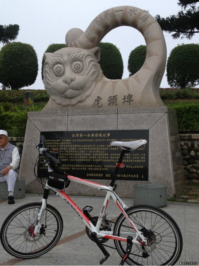 1020506 清晨的虎頭埤