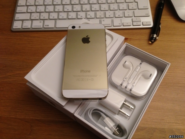 iPhone5s 32GB Gold開箱照