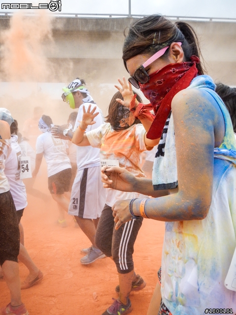 【採訪】The Color Run彩色路跑 台北站正式開跑!
