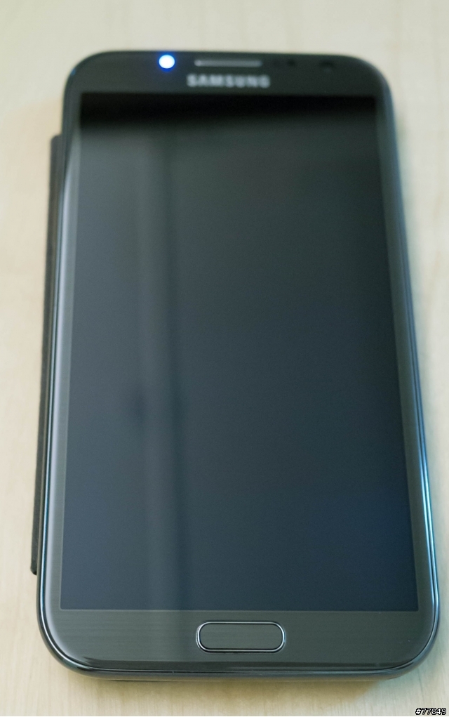 摔了N次的Note2 ,螢幕玻璃終於爆開了