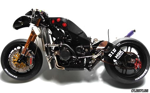 【作品分享】KAWASAKI ZX-10R 2010 鈴鹿八耐 EVA 01
