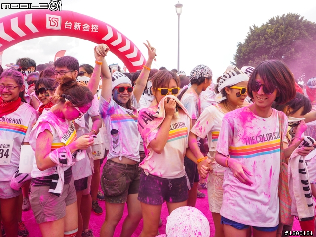 【採訪】The Color Run彩色路跑 台北站正式開跑!