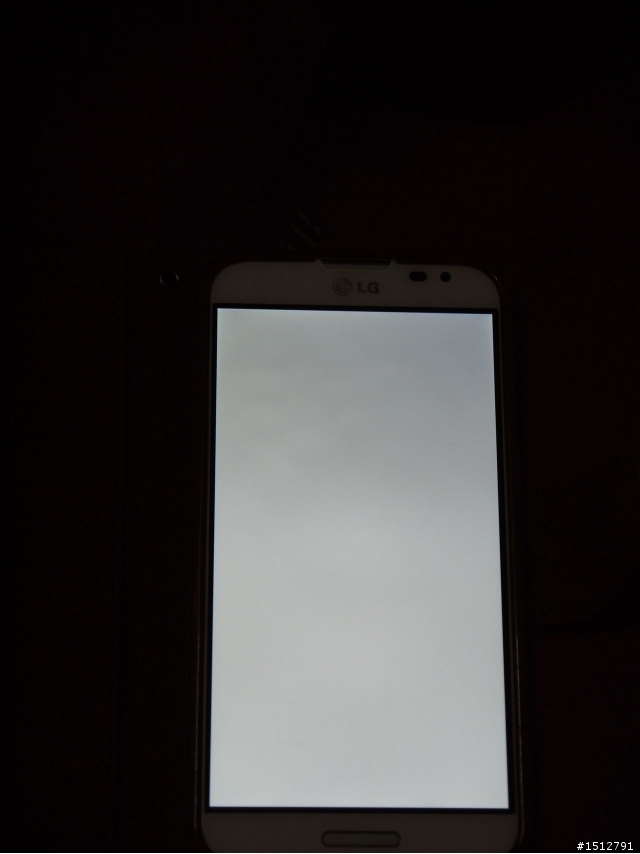 LG G PRO 螢幕這樣子算是瑕疵嗎?