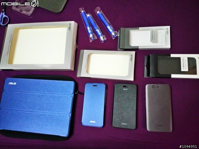 「首開箱」The New Padfone Infinity Navy Blue Case!
