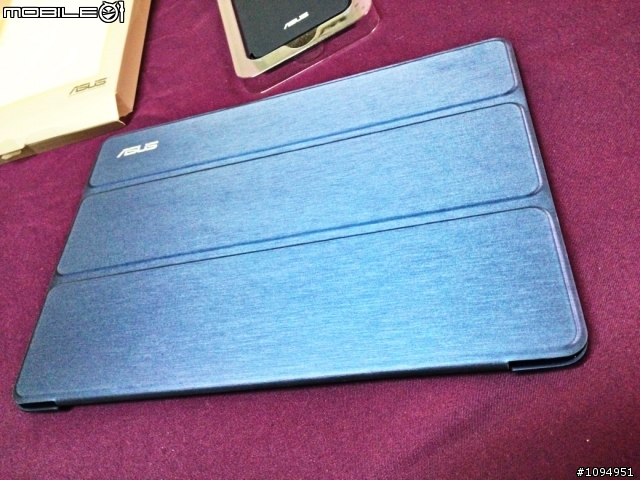 「首開箱」The New Padfone Infinity Navy Blue Case!