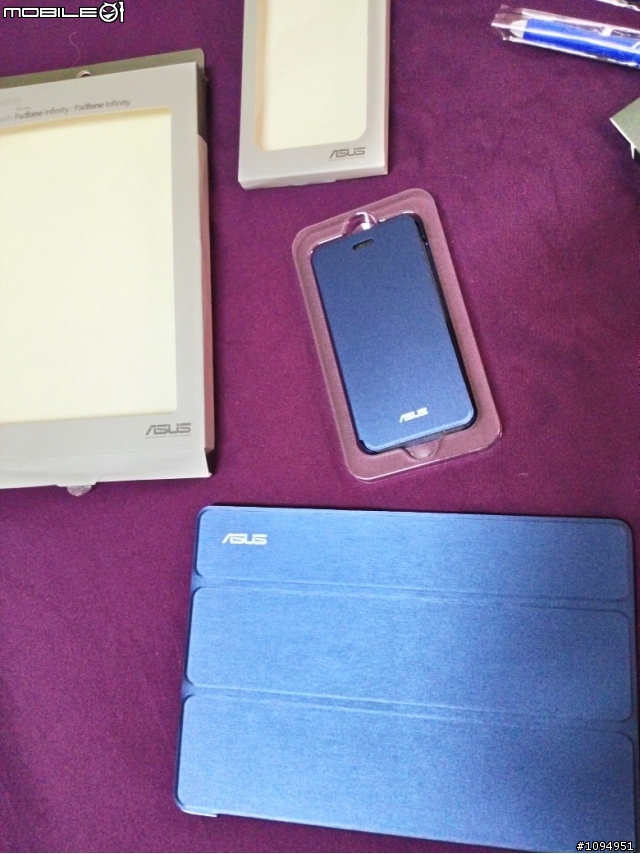 「首開箱」The New Padfone Infinity Navy Blue Case!