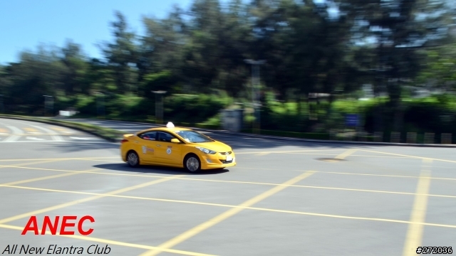 計程車顯少在開箱的吧!小黃E開箱囉!