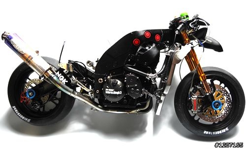 【作品分享】KAWASAKI ZX-10R 2010 鈴鹿八耐 EVA 01