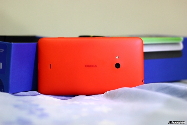 LUMIA 625新中階大螢幕超值選項+小小比較文