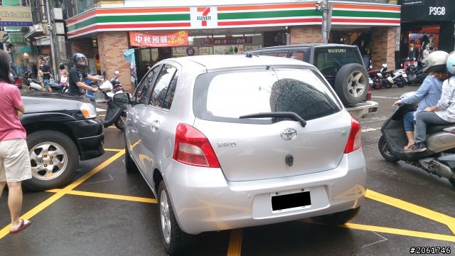 請問遇到難判責任的車禍問題...
