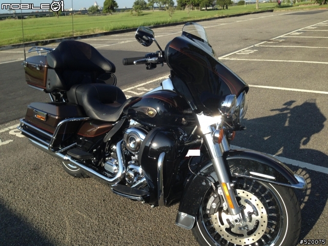 人生的第一部哈雷 2013 Harley Ultra classic FLHTK簡單開箱文