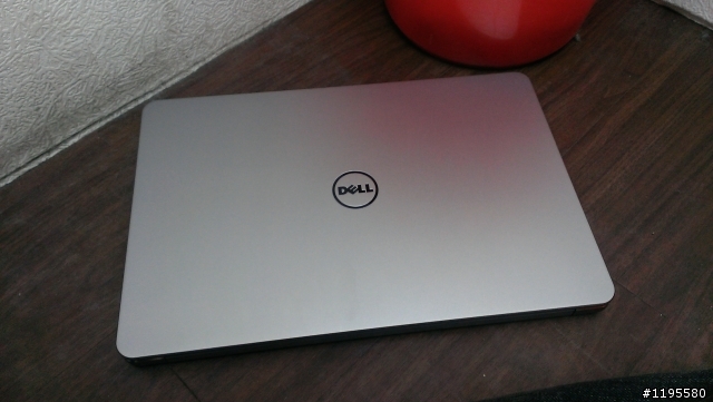 DELL 15"HR" 7000 !! 垃圾桶撿的!