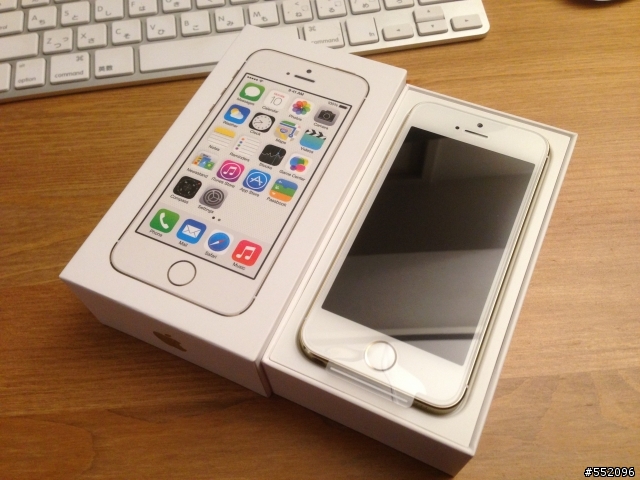 iPhone5s 32GB Gold開箱照