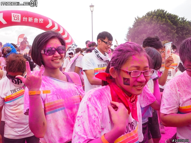 【採訪】The Color Run彩色路跑 台北站正式開跑!