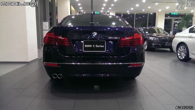 昨天去展間賞車 2014 BMW 528i (F10)