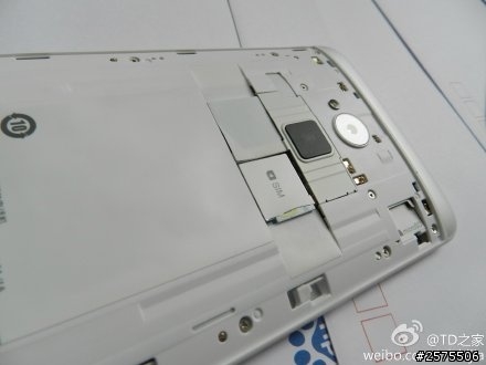 更多HTC One Max諜照泄露