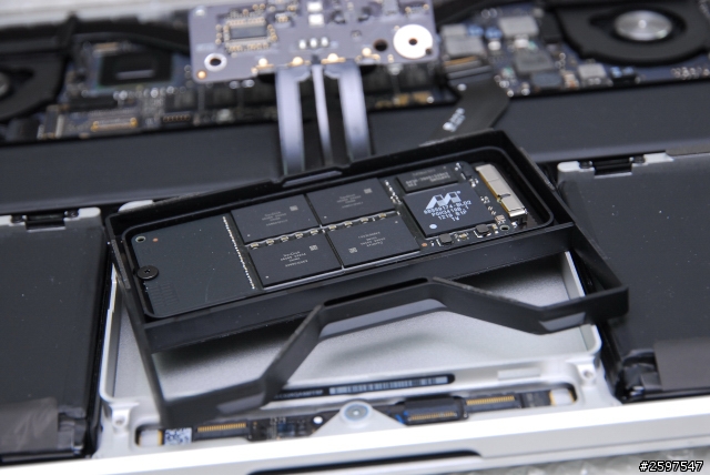 Macbook pro retina 13.3" C蓋鍵盤更換