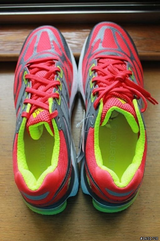 adidas supernova sequence 6 m --- 2013 台北馬拉松訓練跑鞋