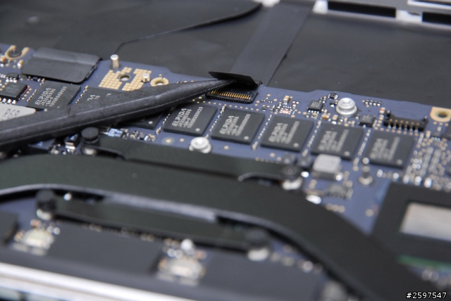 Macbook pro retina 13.3" C蓋鍵盤更換