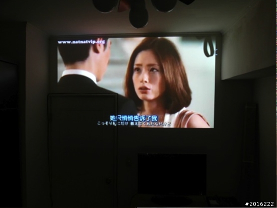 JD-130 Android智慧電視棒+投影機 隨便也有百吋奉還