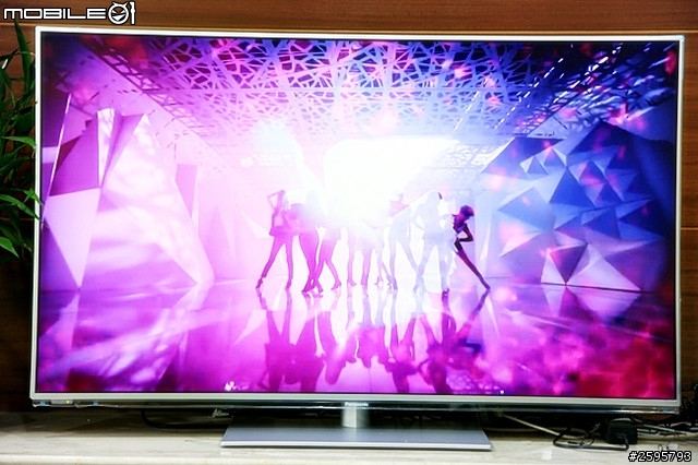 WOW有機會體驗Panasonic SMART VIERA TH-L50E6W 50吋超大尺寸數位電視 !