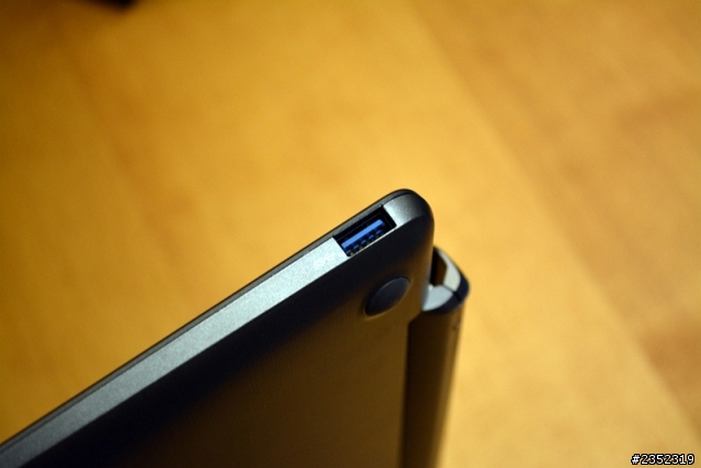 家人的生日禮物-ASUS Transformer Pad TF701