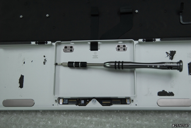 Macbook pro retina 13.3" C蓋鍵盤更換