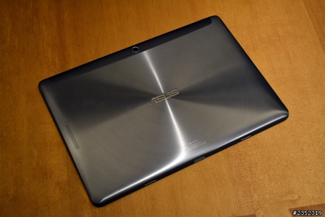 家人的生日禮物-ASUS Transformer Pad TF701