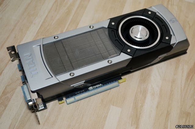 【開箱】NVIDIA GeForce GTX TITAN 泰坦 簡易開箱