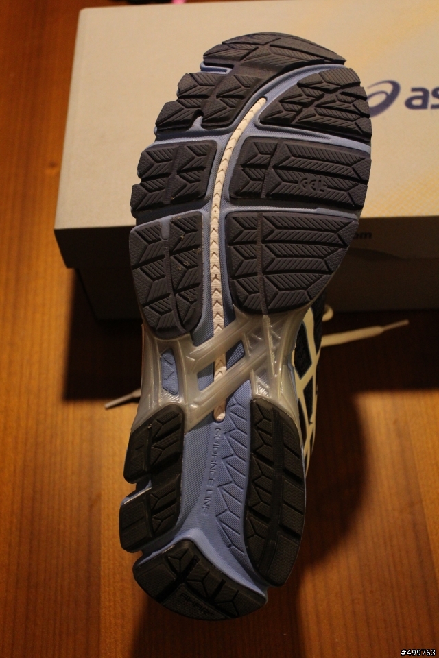 不專業開箱 - 亞瑟士 「GEL-KAYANO 20」
