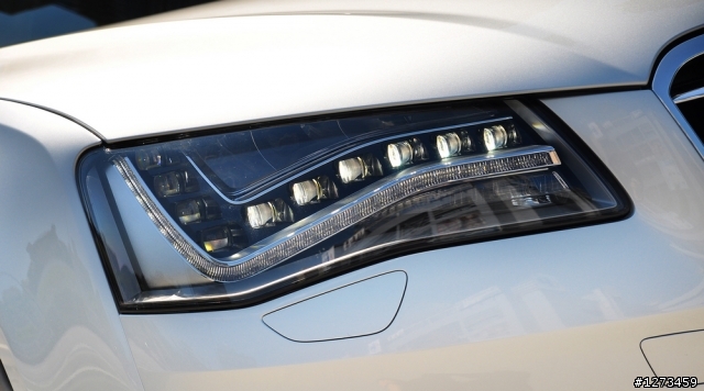--科技旗艦-- Audi A8L 4.0T 分享