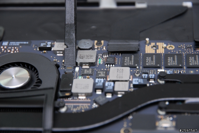 Macbook pro retina 13.3" C蓋鍵盤更換