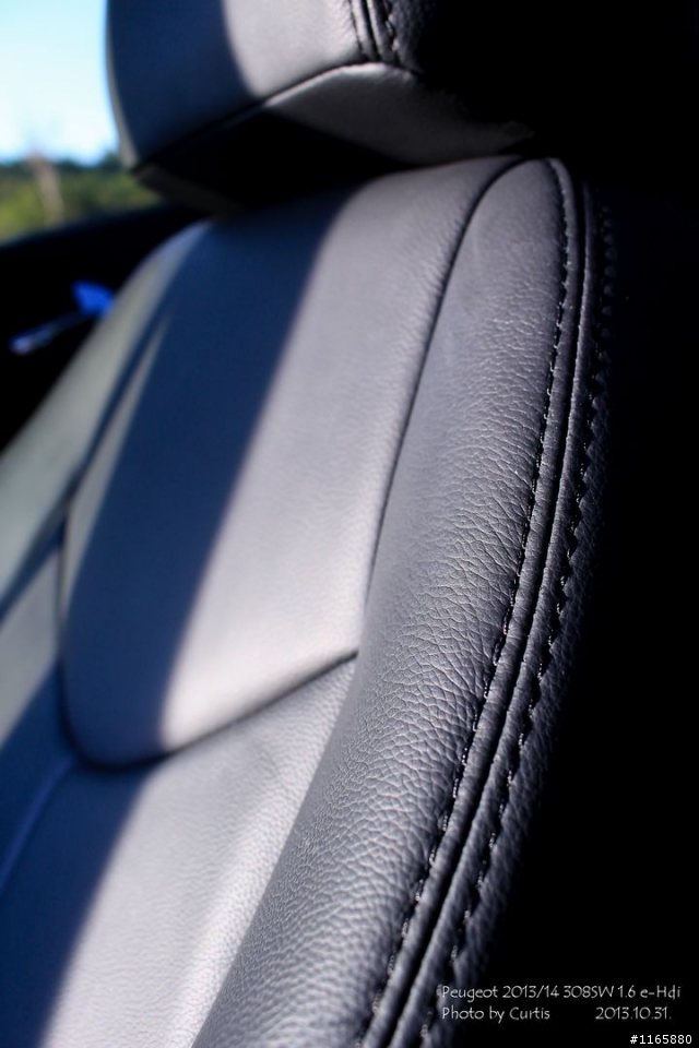 <開箱> Peugeot 308SW 1.6-ehdi
