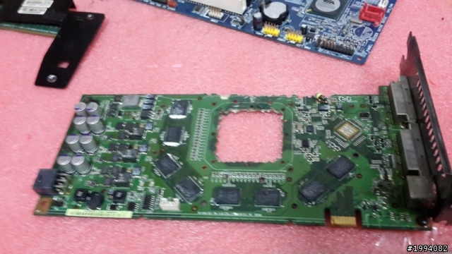 NVIDIA 9800GT 水冷,致冷片 資源回收愛地球改裝~~