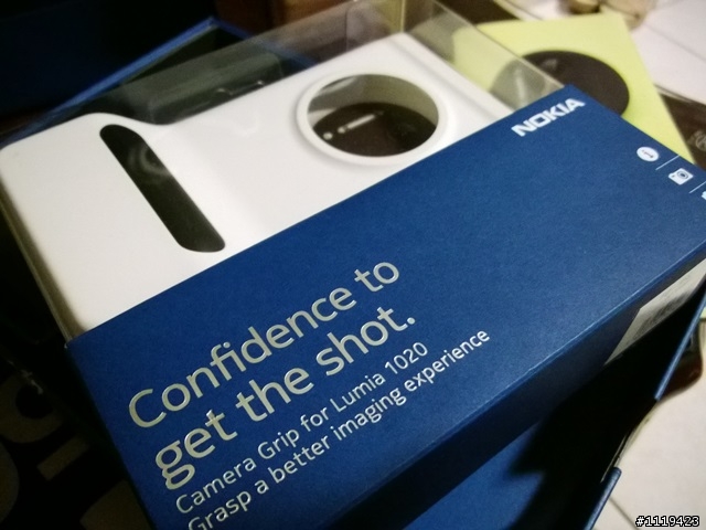 【開箱】 Lumia 1020 暗黑開箱+Nokia 拍照APP介紹+925PK