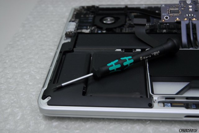 Macbook pro retina 13.3" C蓋鍵盤更換