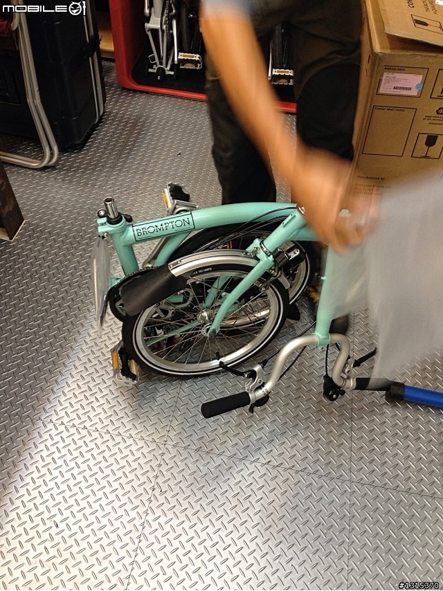 請教各位Brompton 的愛車怎樣改裝+裝扮 (更新 10/29開箱!!! 車終於到貨啦!! )