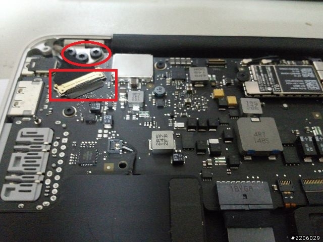 自行更換 apple 2011 mba 液晶破裂 分享心得文