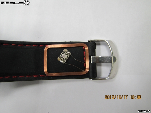 Sony SmartWatch 2 SW2 不專業開箱~~2013.10.23更新-悠遊卡取出IC方法