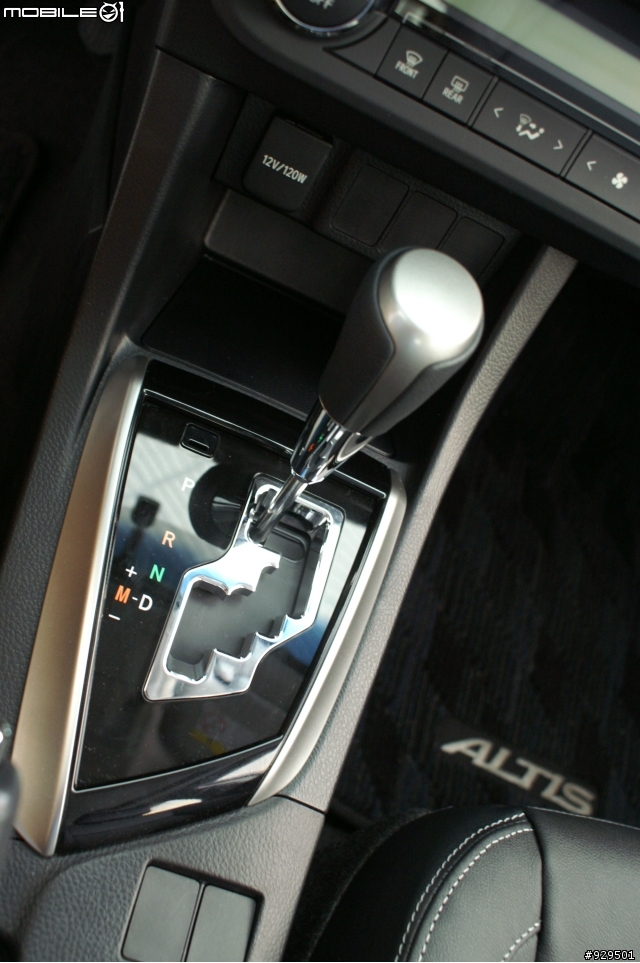 2013-10-19 極度風格,極致心動 TOYOTA ALL NEW ALTIS 城市駕遊趣之專屬小惡魔試乘體驗活動