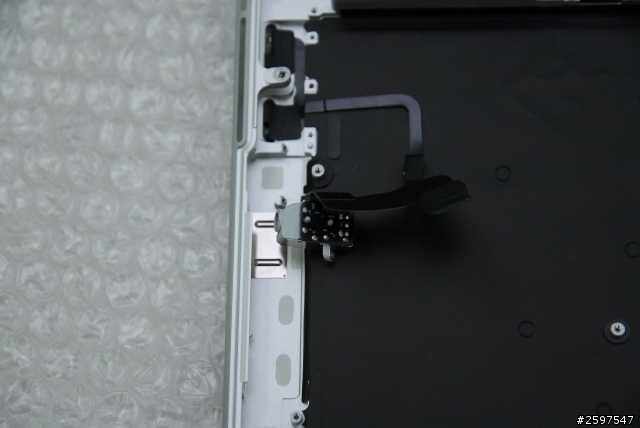 Macbook pro retina 13.3" C蓋鍵盤更換