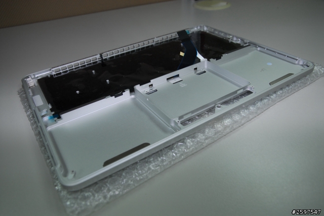 Macbook pro retina 13.3" C蓋鍵盤更換