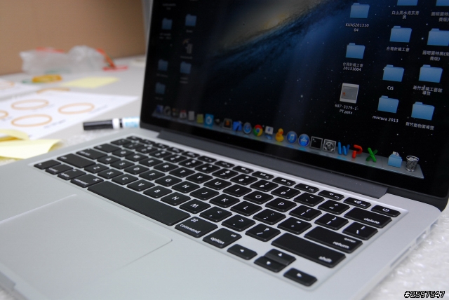 Macbook pro retina 13.3" C蓋鍵盤更換