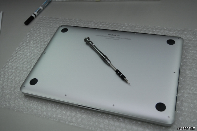 Macbook pro retina 13.3" C蓋鍵盤更換