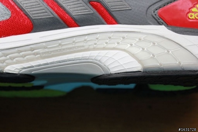 adidas supernova sequence 6 m --- 2013 台北馬拉松訓練跑鞋
