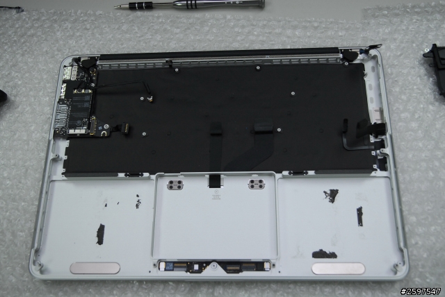 Macbook pro retina 13.3" C蓋鍵盤更換