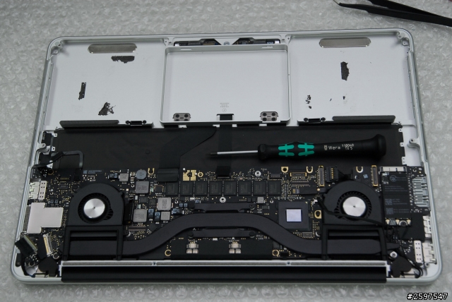 Macbook pro retina 13.3" C蓋鍵盤更換
